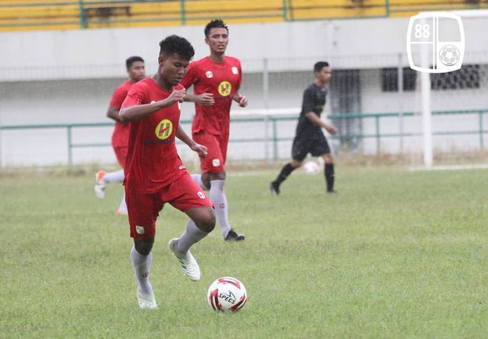 Debut Bagas Kaffa bersama Barito Putera dalam laga uji coba di Stadion Demang Lehman, Martapura, Kamis (6/2/2020).