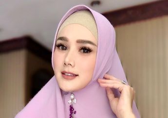 Kondangan Tanpa Ahmad Dhani, Gaya Anggun Glamor Mulan Jameela dalam Balutan Busana Santun Motif Batik Mewah Sukses Jadi Sorotan