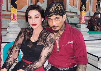 Bikin Geger Usai Nikahi Wanita 18 Tahun Lebih Muda, Pentolan Band SID Ini Tak Malu Ungkap Rahasia Ranjangnya Bisa Puaskan Istri 11 Kali Dalam Semalam: Usia 42 Tapi Bikin Meledak!