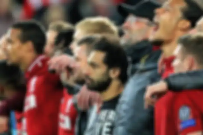 Pemain dan pelatih Liverpool merayakan keberhasilan melaju ke final Liga Champions musim ini.