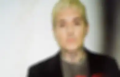 5 Rekomendasi Lagu Metal dari Album Favorit Pilihan Oliver Sykes!