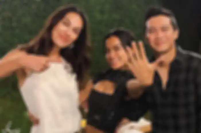 Sophia Latjuba, Eva Celia, Demas Narawangsa.