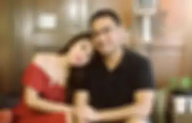 Momen Pergantian Tahun Paling Beda, Cynthia Riza Kabarkan Kondisi Giring Eks Nidji yang Positif Covid-19 Hingga Harus Jalani Isolasi Mandiri di Rumah: Semoga Doaku Diijabah