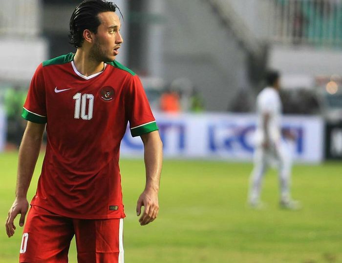 Aksi Ezra Walian saat membela timnas U-22 Indonesia pada SEA Games 2017.