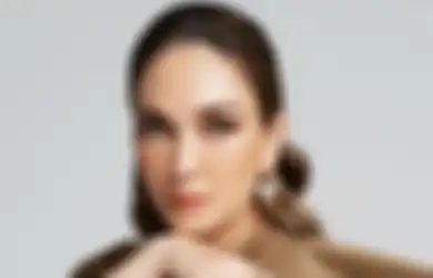 Didapuk Sebagai Wanita Terseksi di Indonesia, Luna Maya Justru Mengaku Insecure dan Sering Kebanjiran Protes Karena Bagian Tubuhnya Ini