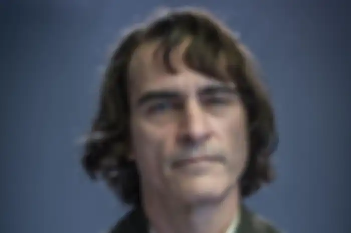 Joaquin Phoenix sebagai Joker