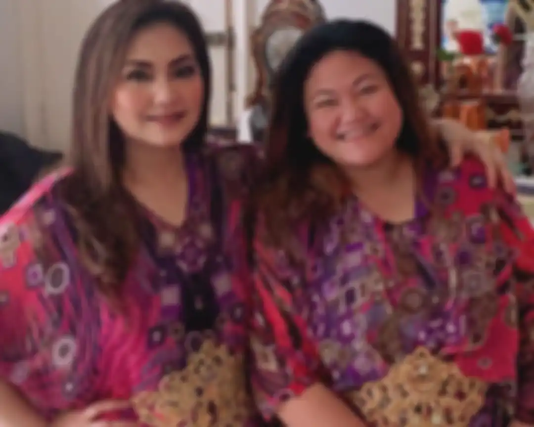 Foto pernikahan mewah dengan abdi negara bikin tercengang, putri Nia Daniaty terancam masuk bui. 