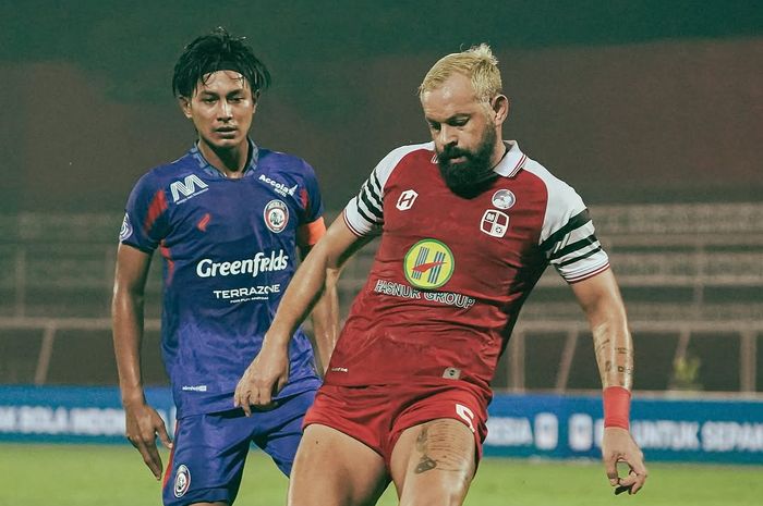 Sang maestro dari Liga 2, Matias Mier, mengganas saat Barito Putera takluk dari Arema FC pada pekan ke-27 Liga 1 2024/2025.