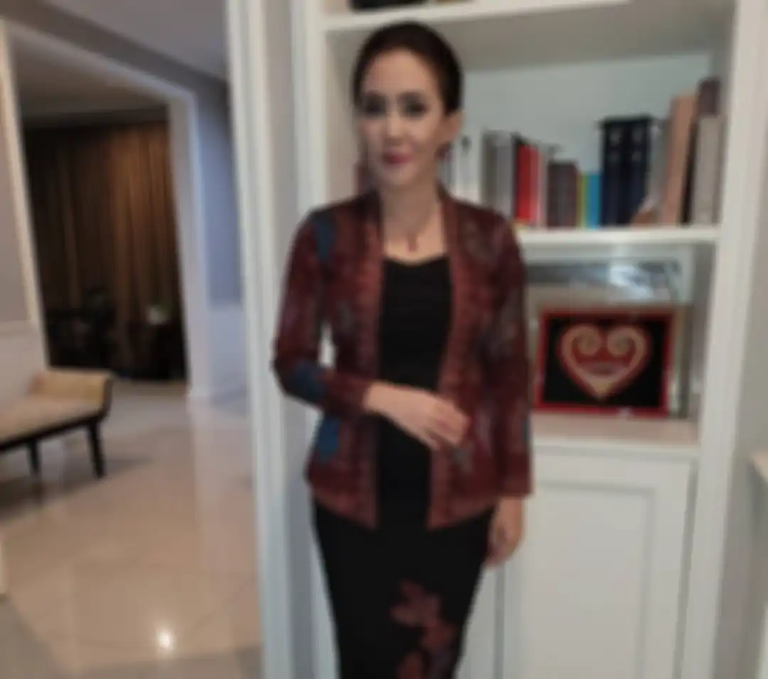 Rieke Diah Pitaloka di rumahnya