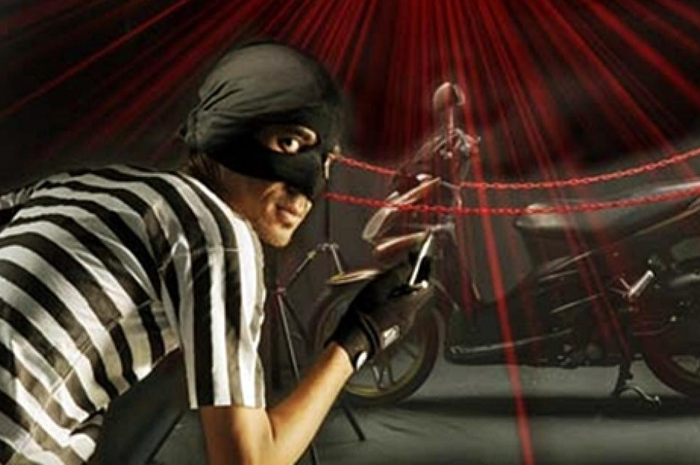Ilustrasi maling motor