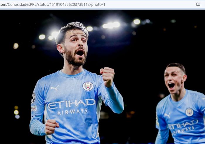 Gelandang serang Manchester City, Bernardo Silva, merayakan golnya ke gawang Real Madrid dalam laga leg pertama babak semifinal Liga Champions 2021-2022 di Stadion Etihad, Selasa (26/4/2022).