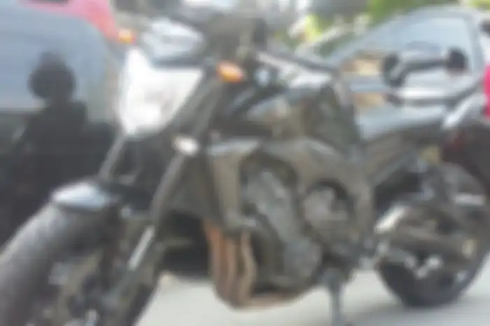 Yamaha FZ1 Paspampres 
