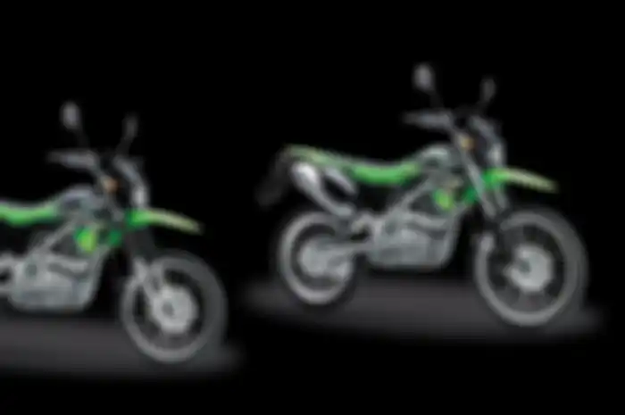 Kawasaki KLX150L (kiri) dan Kawasaki KLX150BF (kanan)