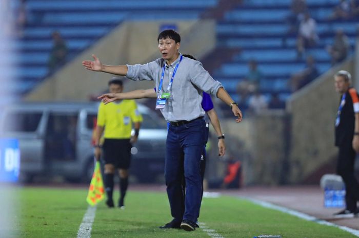 Kim Sang-sik ingin mengetahui permainan Timnas Indonesia lebih dekat karena menjadi rival terberatnya di Piala AFF 2024.