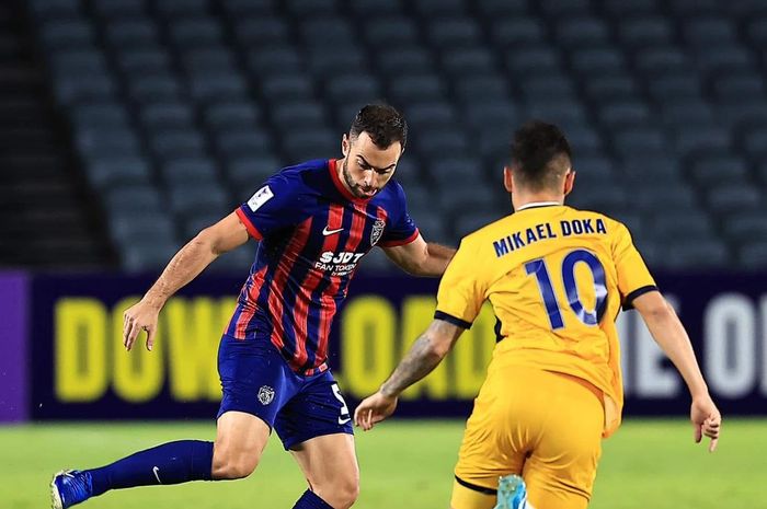 Bek timnas Indonesia, Jordi Amat tampil penuh 90 menit saat Johor Darul Takzim menang 2-1 atas klub Australia, Central Coast Mariners di Central Coast Stadium, Selasa (11/2/2025).