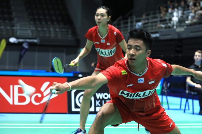 Pasangan ganda campuran Indonesia, Dejan Ferdinansyah/Gloria Emanuelle Widjaja, saat berlaga pada babak perempat final Australian Open 2022 di Quay Centre, Sydney, Jumat, 18 November 2022