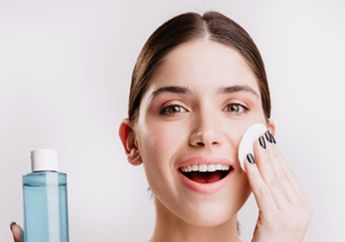 4 Rekomendasi Exfoliating Toner Murah Meriah di Bawah Rp100 Ribu yang Ampuh Cerahkan Wajah