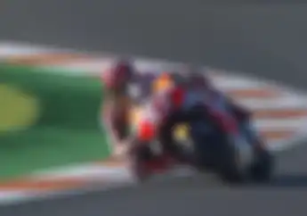 Gokil! Aksi-aksi Berbahaya Marc Marquez Saat Menikung di Aspal Sirkuit dan Tidak Terjatuh