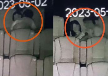 Kebelet Enak-enak, Sejoli Ini Nekat Mesum di Bangku Belakang Bioskop, Tak Sadar Aksinya Sudah Direkam oleh Sosok Ini