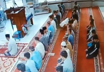 Terekam CCTV, Bapak-bapak Meninggal Sambil Sujud Saat Salat Dzuhur Berjemaah di Masjid, Ternyata Sempat Titip Pesan Ini ke Anak