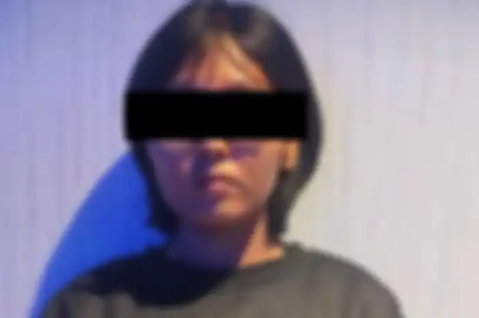 FEA alias Mami Icha yang ditangkap dalam kasus dugaan prostitusi anak di di Jakarta. 