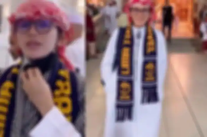 Transgender jalani ibadah umrah.