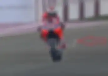 Video Detik-detik Ducati Desmosedici GP18 Jorge Lorenzo Keluar Percikan Api