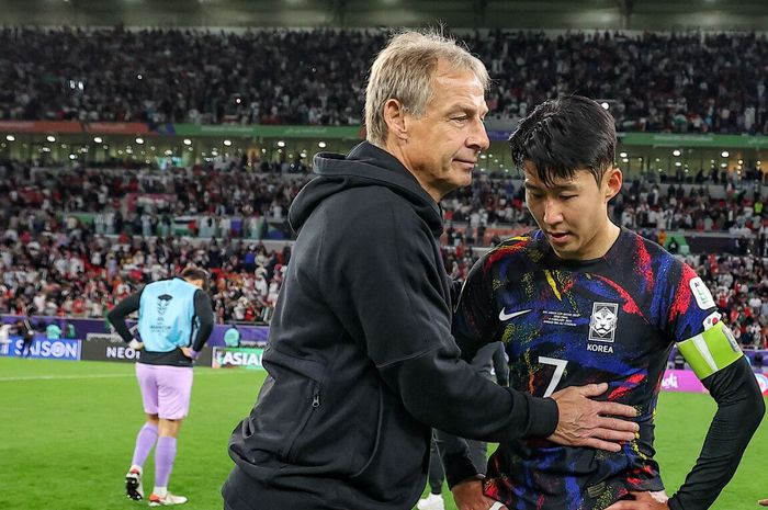 Eks pelatih Korea Selatan Jurgen Klinsmann mendapat sorotan usai The Taegeuk Warriors kalah dari Yordania dan gagal ke final Piala Asia 2023.