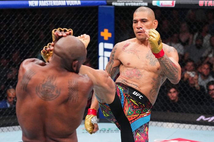 Alex Pereira diklaim bisa menggaransikan satu hal yang belum tentu didapatkan dari sosok legenda UFC, Khabib Nurmagomedov.