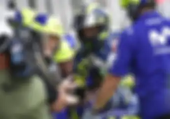 Valentino Rossi Kecele Start Dari Posisi 14, Baris Kelima Itu Kacau!