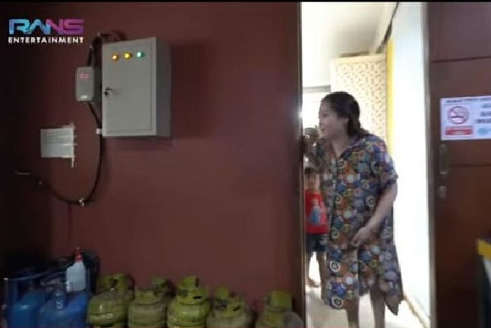 Foto penampakan gas elpiji 3 kilogram yang ada di rumah Nagita Slavina dan Raffi Ahmad
