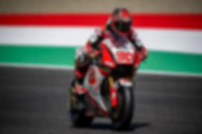 Takaaki Nakagami yang jatuh akibat Dani Pedrosa dapat meneruskan lomba MotoGP Italia meskipun tertin