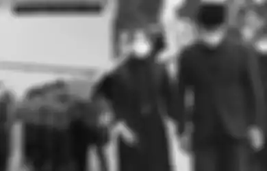 'Ya Allah Sesak Hati Ini', Peti Jenazah Eril Digotong, Atalia Praratya Pegang Erat Tangan Ridwan Kamil, Berusaha Tegar dan Saling Menguatkan