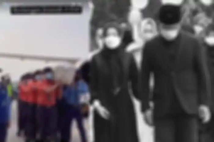 Atalia Praratya dan Zara ikut menyambut kedatangan jenazah Eril di Tanah Air