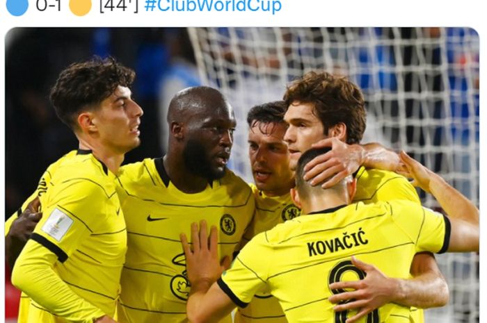 Selebrasi pemain Chelsea usai Romelu Lukaku mencetak gol ke gawang Al Hilal dalam laga semifinal Piala Dunia Klub di Stadion Mohammed bin Zayed, Rabu (9/2/2022).