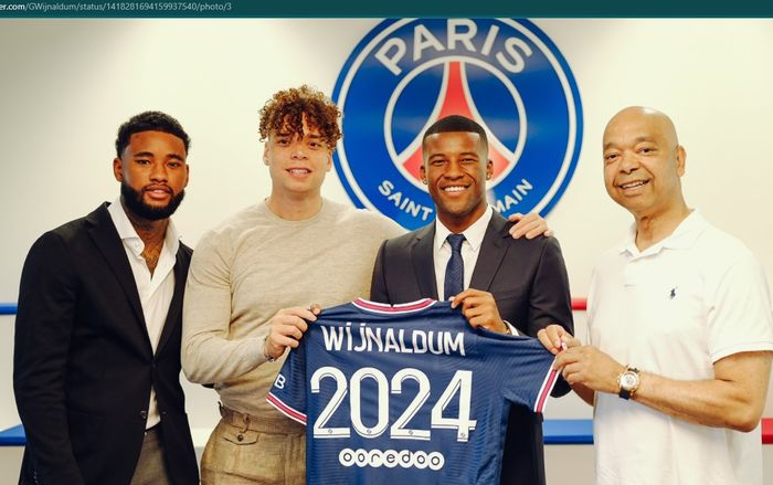 Momen Georginio Wijnaldum bergabung dengan Paris Saint-Germain (PSG).