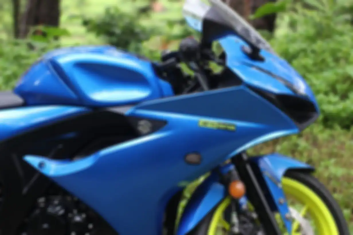 Tampilan fairing GSX-150R ala Panigale V4 dari samping