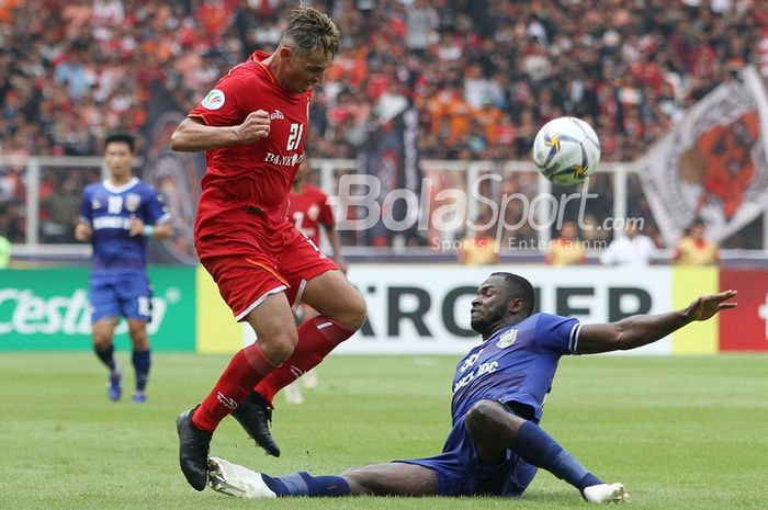 Aksi striker baru Persija Jakarta Silvio Escobar pada laga kontra Becamex Binh Duong di Stadion Utama Gelora Bung Karno (SUGBK), Selasa (26/2/2019).