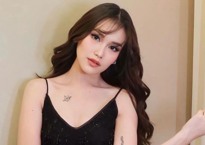 Tampilan Ayu Ting Ting