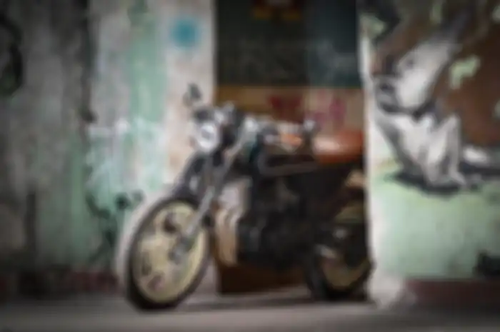Kawasaki Ninja 250 2001 cafe racer dari Mr.Ride, dilansir oleh www.bikebound.com