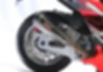 Mau Pasang Disk Belakang Lebar di Yamaha XMAX? Siapkan Dana Segini