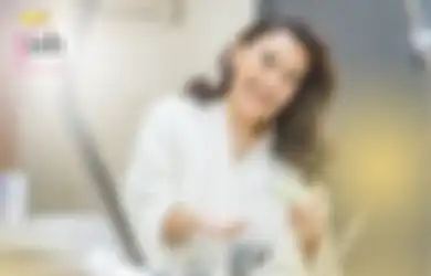 Tanpa Perawatan Rumit, Ini 3 Cara Efektif Menghindari Penuaan Dini Menurut Mega Putra, Founder Aish Skincare