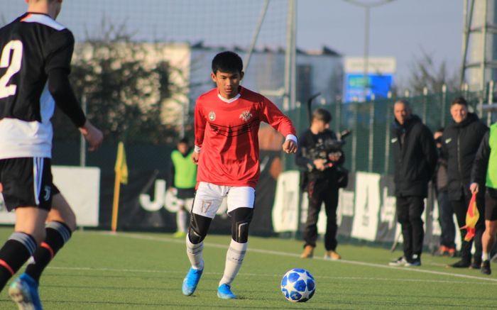 Pemain Garuda Select, Edgard Amping