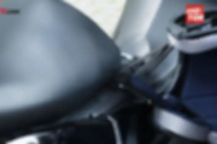 Gantungan helm sudah berfungsi dengan baik