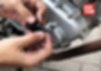 Video Tips Mudah Untuk Ngabuburit, Cek Kondisi Oli Mesin Dari Stick Ini