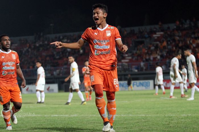 Striker Muda Borneo FC, Ulul Azmi.