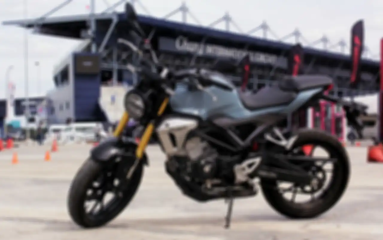 Honda CB150R ExMotion dibekali part yang cukup ciamik