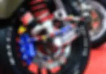 Pilihan Sokbreker Aftermarket Mewah Untuk Vespa, Dijamin Jadi Pusat Perhatian