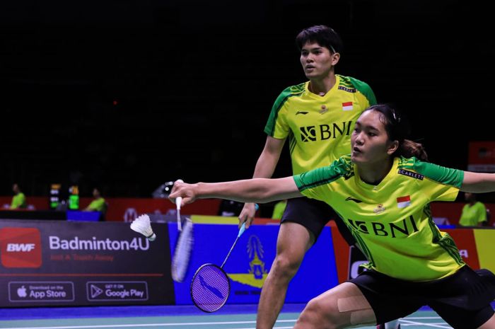 Ganda campuran Indonesia, Adnan Maulana/Violina Marwah, ketika tampil pada babak pertama Thailand Open 2023 di Indoor Stadium Huamark, Bangkok, Thailand, 31 Mei 2023.