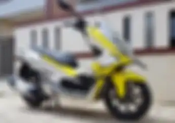 Kece Badai! Honda PCX 150 Pasang Windshield Aksesoris, Harganya Gak Bikin Kantong Jebol